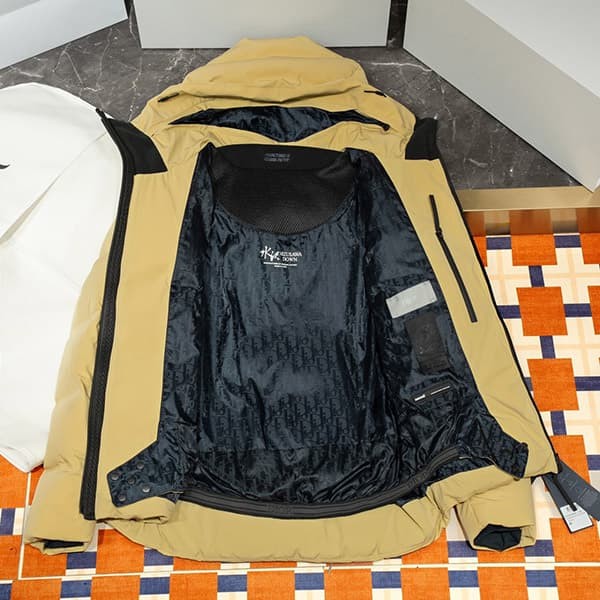 ★日本!!人気！ディオール Descente&Peter Doig パファージャケット des92512